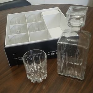 Excalibur 7 Peice Whiskey Set Never Used